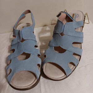 Sketchers Parallel Styling Wedge Sandals 9.5 Light Blue Suede .